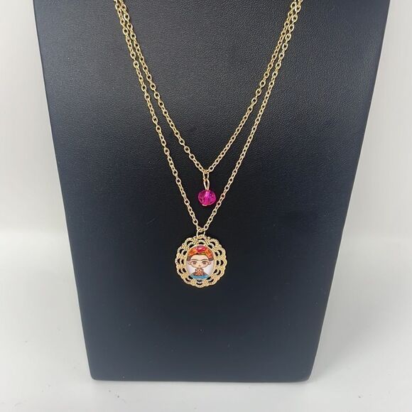 Frida Kahlo Portrait Gold Layered Pink Crystal Necklace - Picture 5 of 6